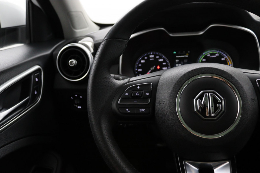 MG Mg Zs Luxury 45 kWh*PANO*A/C*CAMERA*STOELVW*ACC*CARPLAY*