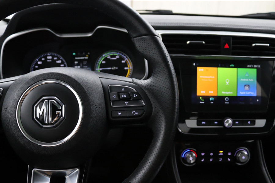 MG Mg Zs Luxury 45 kWh*PANO*A/C*CAMERA*STOELVW*ACC*CARPLAY*