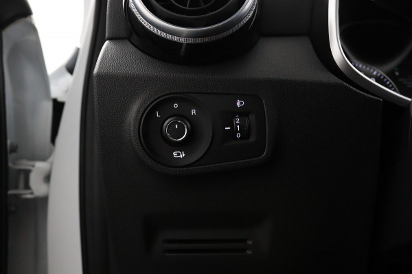 MG Mg Zs Luxury 45 kWh*PANO*A/C*CAMERA*STOELVW*ACC*CARPLAY*