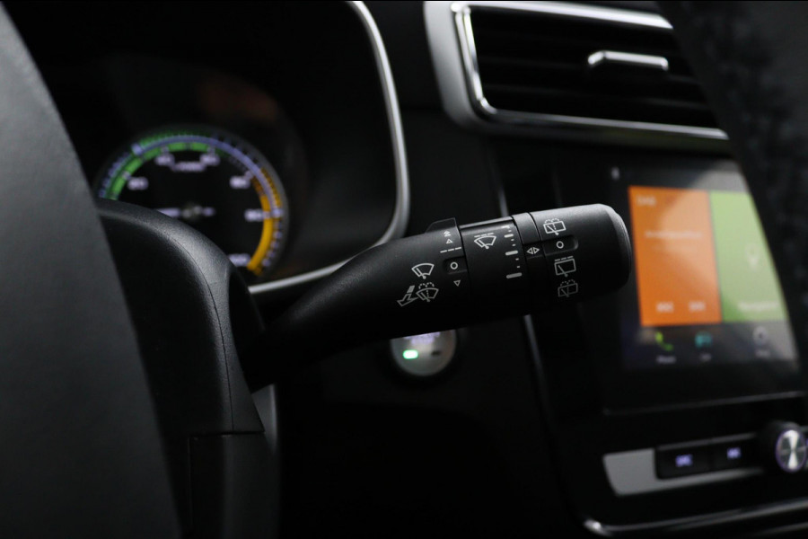 MG Mg Zs Luxury 45 kWh*PANO*A/C*CAMERA*STOELVW*ACC*CARPLAY*