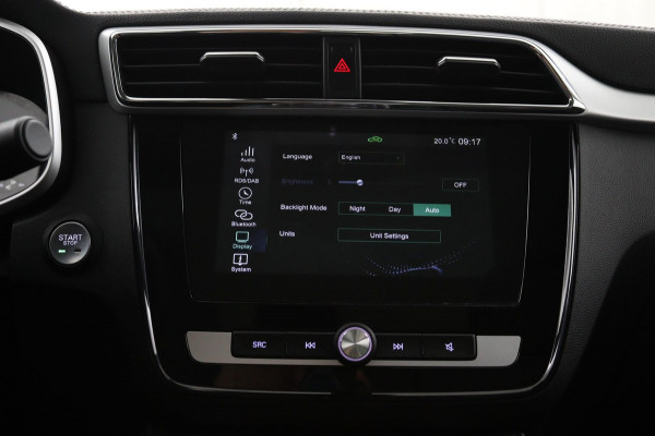 MG Mg Zs Luxury 45 kWh*PANO*A/C*CAMERA*STOELVW*ACC*CARPLAY*