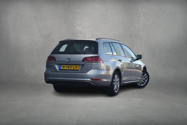 Volkswagen GOLF Variant 1.5 TSI Highline Business R | DSG | Apple CarPlay | Stoelverw. | Camera