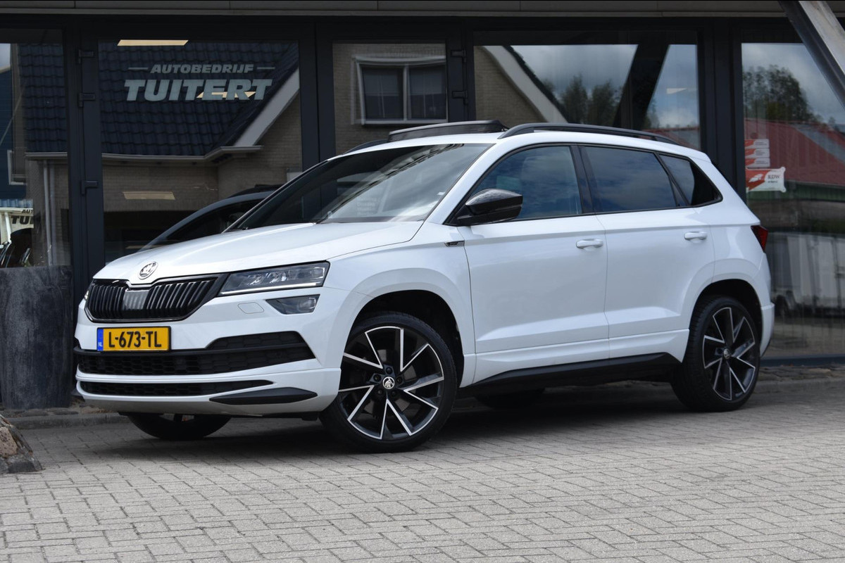 Škoda Karoq 1.5 TSI ACT Sportline | PANORAMADAK | CANTON | DEALER ONDERHOUDEN | CAMERA | SFEERVERLICHTING | NAP | VIRTUAL COCKPIT