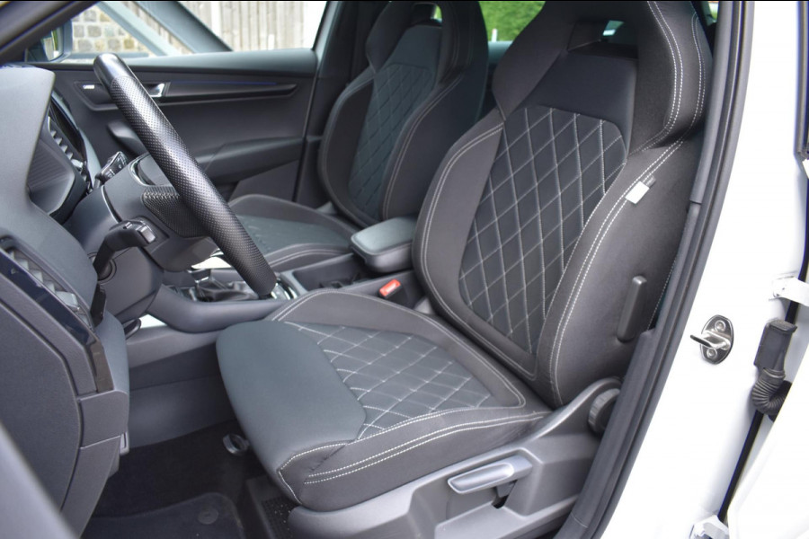 Škoda Karoq 1.5 TSI ACT Sportline | PANORAMADAK | CANTON | DEALER ONDERHOUDEN | CAMERA | SFEERVERLICHTING | NAP | VIRTUAL COCKPIT