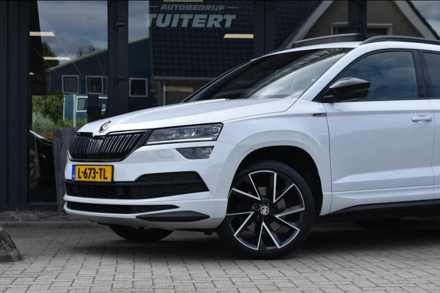 Škoda Karoq 1.5 TSI ACT Sportline | PANORAMADAK | CANTON | DEALER ONDERHOUDEN | CAMERA | SFEERVERLICHTING | NAP | VIRTUAL COCKPIT