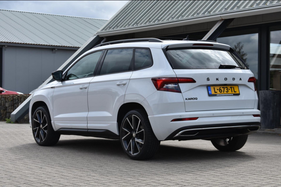 Škoda Karoq 1.5 TSI ACT Sportline | PANORAMADAK | CANTON | DEALER ONDERHOUDEN | CAMERA | SFEERVERLICHTING | NAP | VIRTUAL COCKPIT