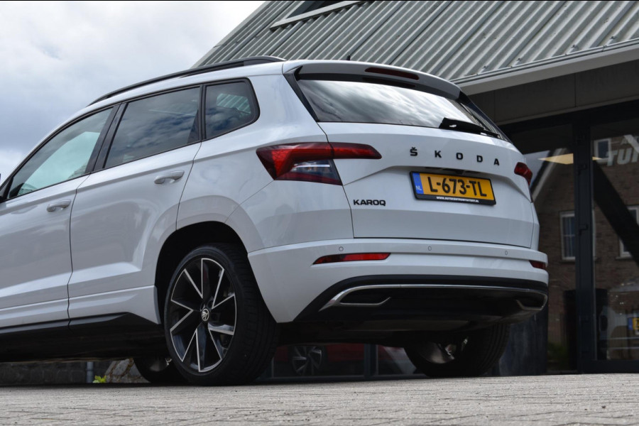 Škoda Karoq 1.5 TSI ACT Sportline | PANORAMADAK | CANTON | DEALER ONDERHOUDEN | CAMERA | SFEERVERLICHTING | NAP | VIRTUAL COCKPIT
