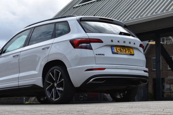 Škoda Karoq 1.5 TSI ACT Sportline | PANORAMADAK | CANTON | DEALER ONDERHOUDEN | CAMERA | SFEERVERLICHTING | NAP | VIRTUAL COCKPIT