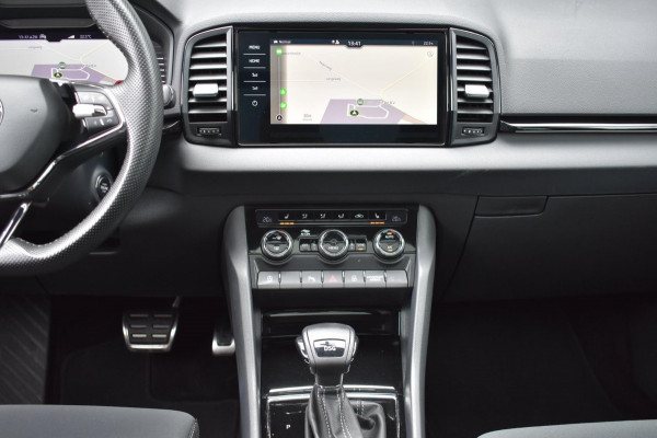 Škoda Karoq 1.5 TSI ACT Sportline | PANORAMADAK | CANTON | DEALER ONDERHOUDEN | CAMERA | SFEERVERLICHTING | NAP | VIRTUAL COCKPIT