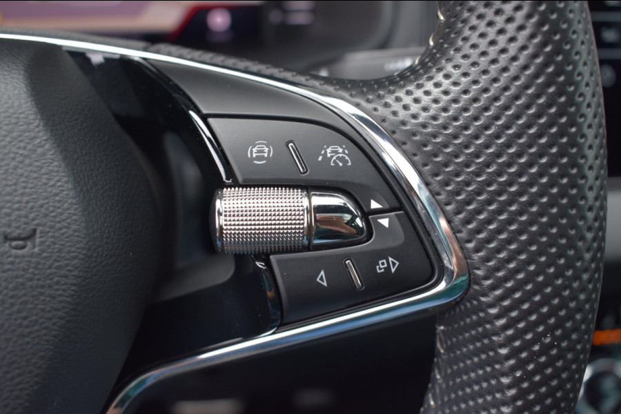 Škoda Karoq 1.5 TSI ACT Sportline | PANORAMADAK | CANTON | DEALER ONDERHOUDEN | CAMERA | SFEERVERLICHTING | NAP | VIRTUAL COCKPIT