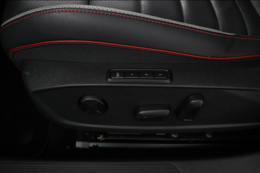 Volkswagen Golf GTI*PANO*LEDER*STOEL VERKOELING*H/K*HAAK*ACC*CAM*