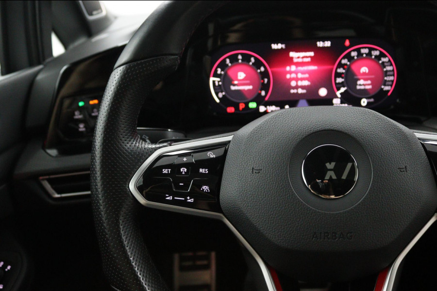 Volkswagen Golf GTI*PANO*LEDER*STOEL VERKOELING*H/K*HAAK*ACC*CAM*