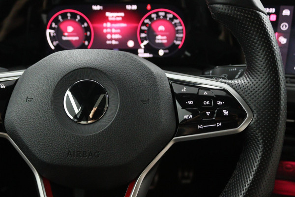 Volkswagen Golf GTI*PANO*LEDER*STOEL VERKOELING*H/K*HAAK*ACC*CAM*