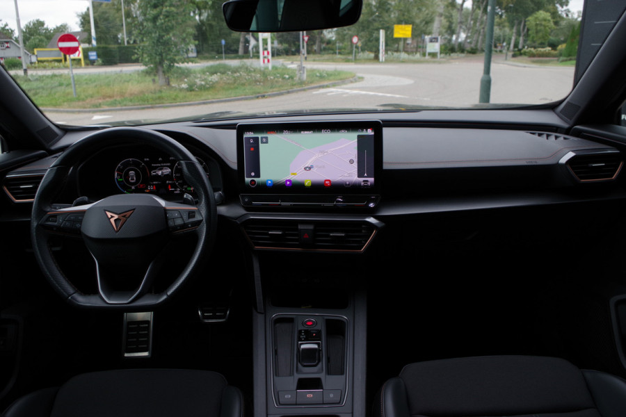 CUPRA Formentor 1.4 e-Hybrid 245 PK VZ Performance, Adap. Cruise Control, Kuipstoelen, Sfeerverlichting, LED