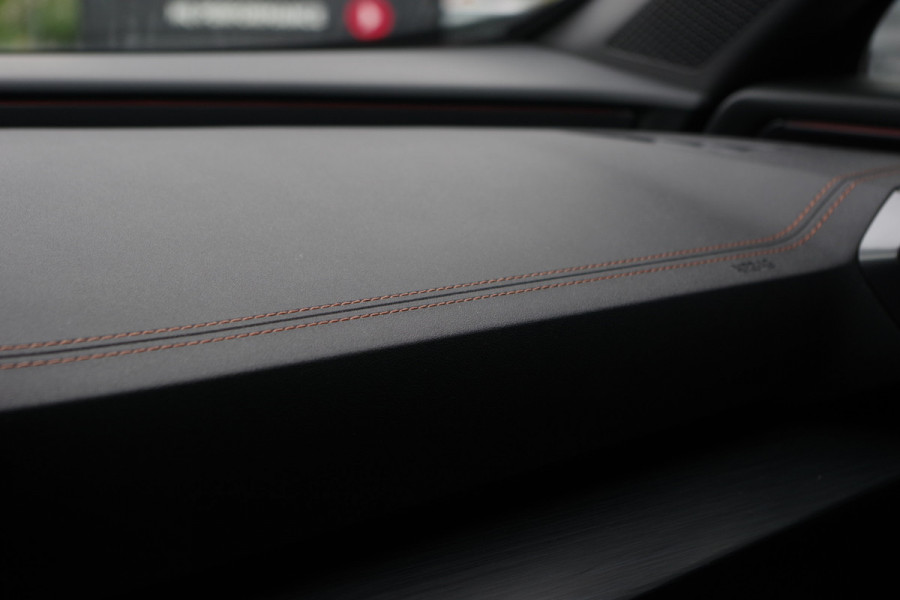 CUPRA Formentor 1.4 e-Hybrid 245 PK VZ Performance, Adap. Cruise Control, Kuipstoelen, Sfeerverlichting, LED