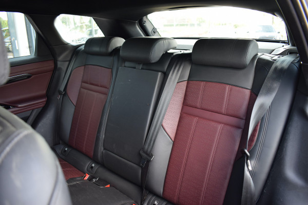 Land Rover Range Rover Evoque 2.0 P200 AWD R-Dynamic HSE | VOL! | Meridian | Leer | Stuur- en Stoelverw.