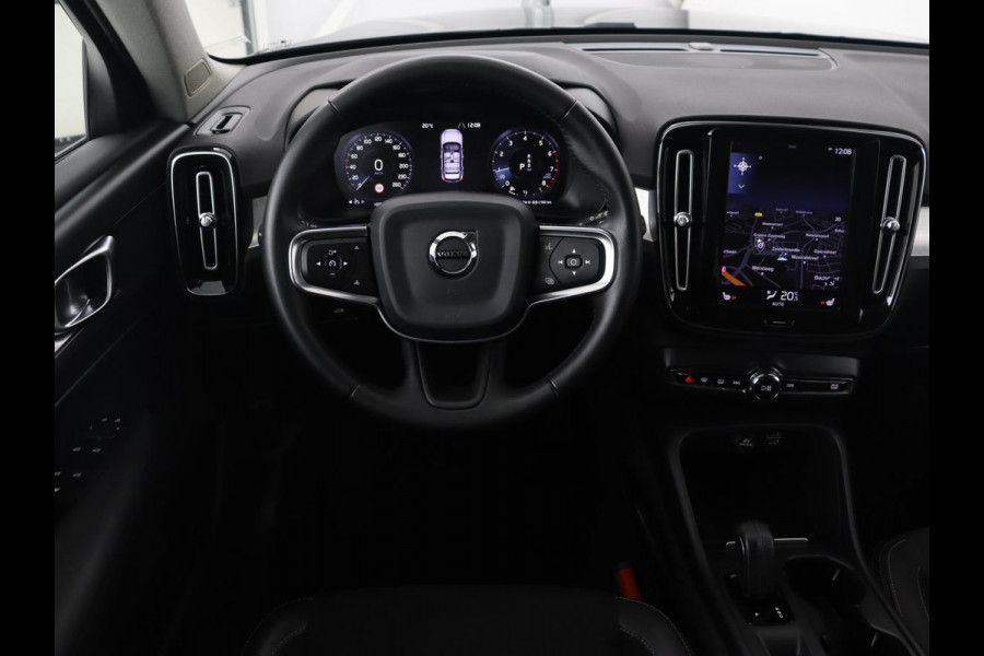 Volvo XC40 1.5 T3 Momentum Pro | Automaat | Trekhaak | Adaptive Cruise | Stoelverwarming | Carplay | Navigatie | Camera | Climate control | LED