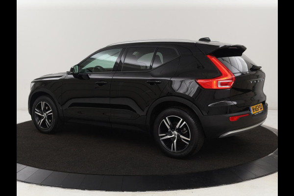 Volvo XC40 1.5 T3 Momentum Pro | Automaat | Trekhaak | Adaptive Cruise | Stoelverwarming | Carplay | Navigatie | Camera | Climate control | LED