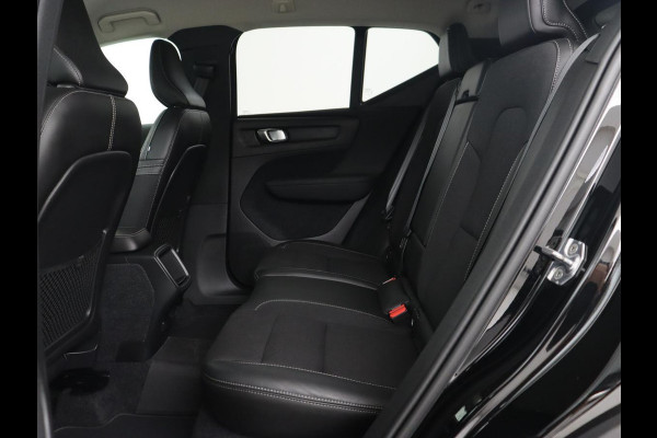 Volvo XC40 1.5 T3 Momentum Pro | Automaat | Trekhaak | Adaptive Cruise | Stoelverwarming | Carplay | Navigatie | Camera | Climate control | LED
