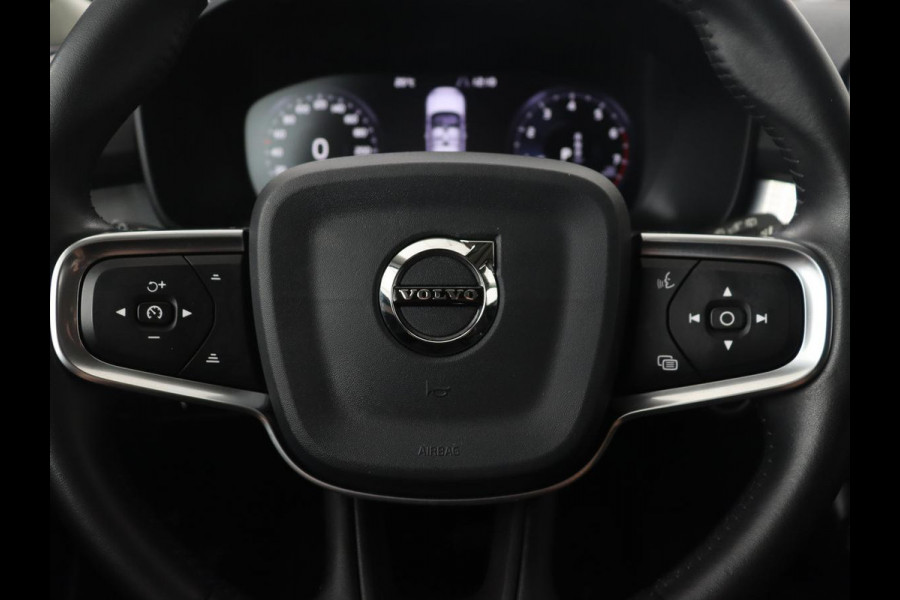Volvo XC40 1.5 T3 Momentum Pro | Automaat | Trekhaak | Adaptive Cruise | Stoelverwarming | Carplay | Navigatie | Camera | Climate control | LED