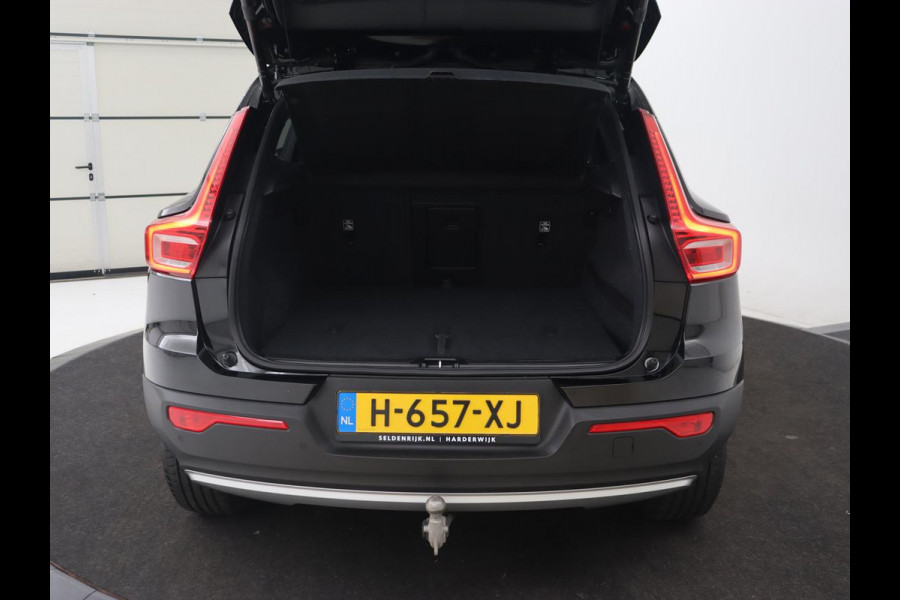 Volvo XC40 1.5 T3 Momentum Pro | Automaat | Trekhaak | Adaptive Cruise | Stoelverwarming | Carplay | Navigatie | Camera | Climate control | LED