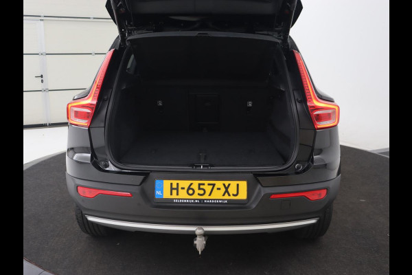 Volvo XC40 1.5 T3 Momentum Pro | Automaat | Trekhaak | Adaptive Cruise | Stoelverwarming | Carplay | Navigatie | Camera | Climate control | LED
