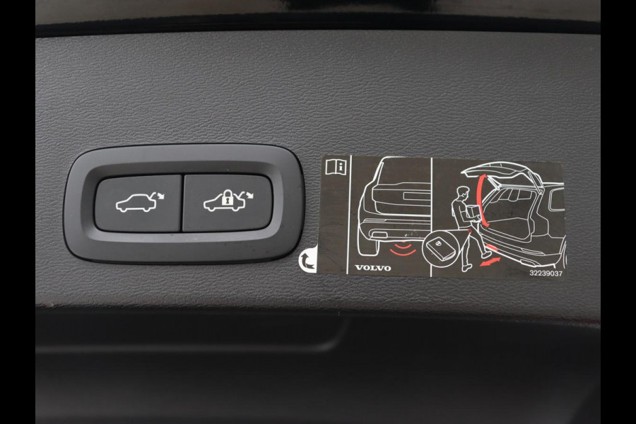 Volvo XC40 1.5 T3 Momentum Pro | Automaat | Trekhaak | Adaptive Cruise | Stoelverwarming | Carplay | Navigatie | Camera | Climate control | LED