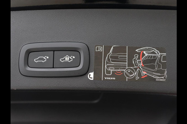 Volvo XC40 1.5 T3 Momentum Pro | Automaat | Trekhaak | Adaptive Cruise | Stoelverwarming | Carplay | Navigatie | Camera | Climate control | LED