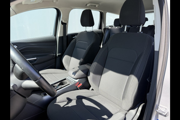 Ford Kuga BWJ 2017 | 1.5T 120PK Trend Ultimate | NWE APK | TREKHAAK | CLIMA | CRUISE | NAVI | LICHTMETAAL | PDC | CARPLAY