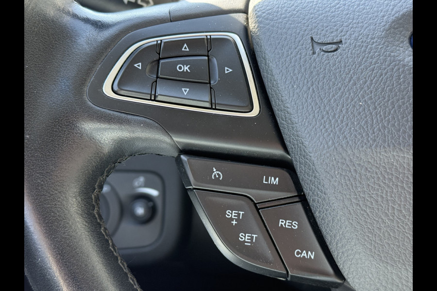 Ford Kuga BWJ 2017 | 1.5T 120PK Trend Ultimate | NWE APK | TREKHAAK | CLIMA | CRUISE | NAVI | LICHTMETAAL | PDC | CARPLAY
