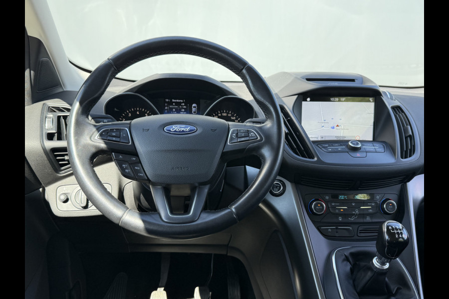 Ford Kuga BWJ 2017 | 1.5T 120PK Trend Ultimate | NWE APK | TREKHAAK | CLIMA | CRUISE | NAVI | LICHTMETAAL | PDC | CARPLAY