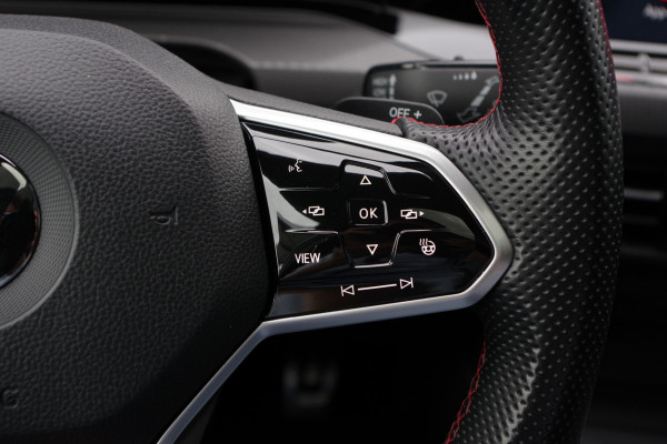 Volkswagen Golf 2.0 TSI GTI Clubsport 300 PK DSG-Automaat, Panoramadak, IQ-LED, Sfeerverlichting, Carplay, Camera