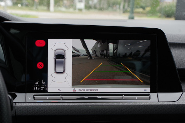 Volkswagen Golf 2.0 TSI GTI Clubsport 300 PK DSG-Automaat, Panoramadak, IQ-LED, Sfeerverlichting, Carplay, Camera