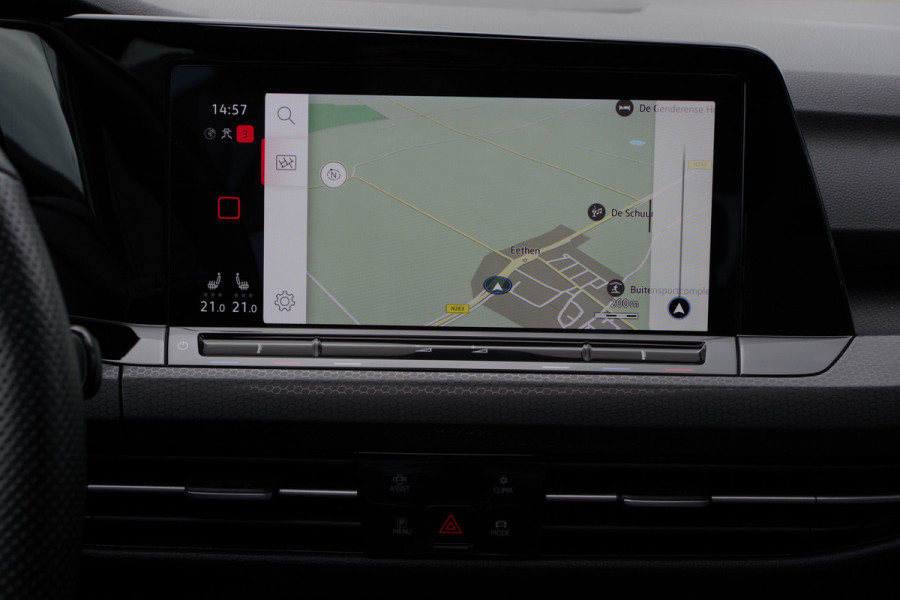 Volkswagen Golf 2.0 TSI GTI Clubsport 300 PK DSG-Automaat, Panoramadak, IQ-LED, Sfeerverlichting, Carplay, Camera