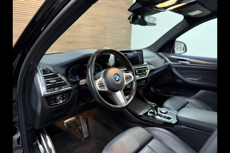 BMW X3 XDrive30e High Executive | M-Sport Shadow Line | LED | Pano | HUD | Sportstoelen
