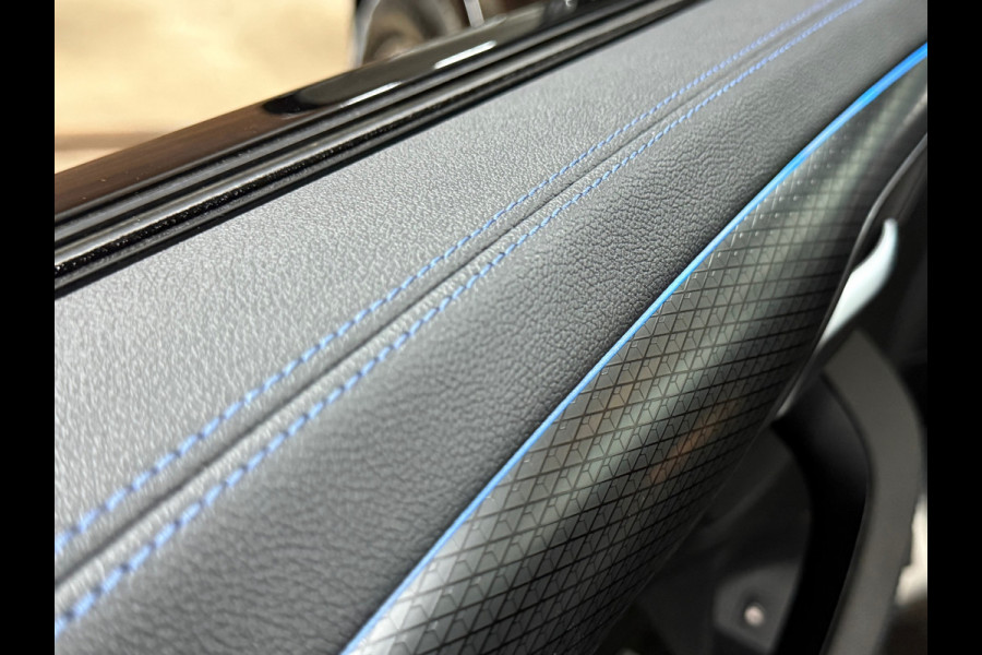 BMW X3 XDrive30e High Executive | M-Sport Shadow Line | LED | Pano | HUD | Sportstoelen
