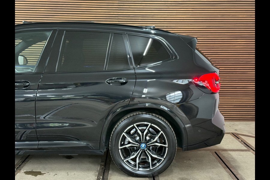 BMW X3 XDrive30e High Executive | M-Sport Shadow Line | LED | Pano | HUD | Sportstoelen