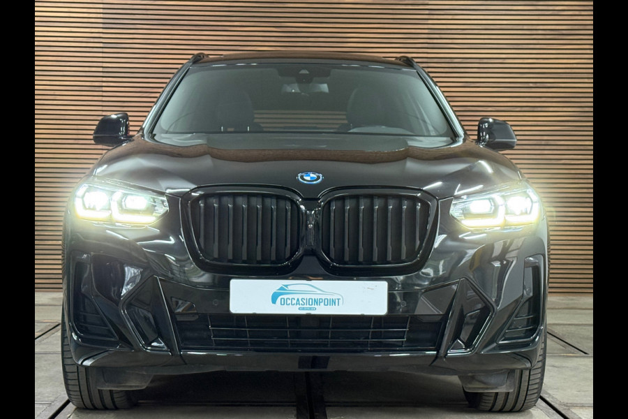 BMW X3 XDrive30e High Executive | M-Sport Shadow Line | LED | Pano | HUD | Sportstoelen