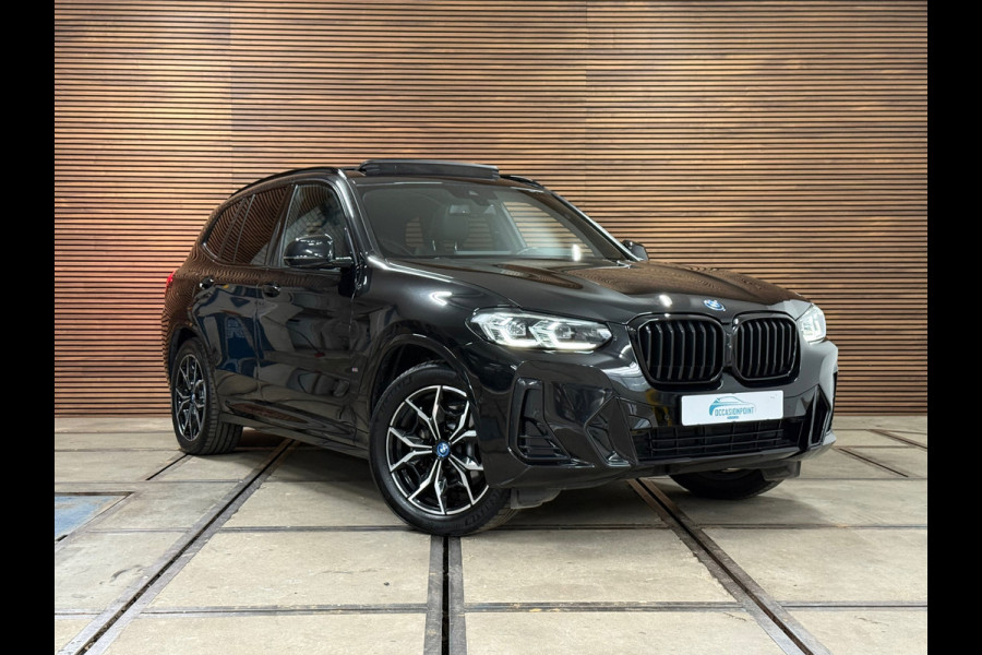 BMW X3 XDrive30e High Executive | M-Sport Shadow Line | LED | Pano | HUD | Sportstoelen