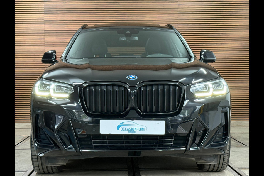 BMW X3 XDrive30e High Executive | M-Sport Shadow Line | LED | Pano | HUD | Sportstoelen