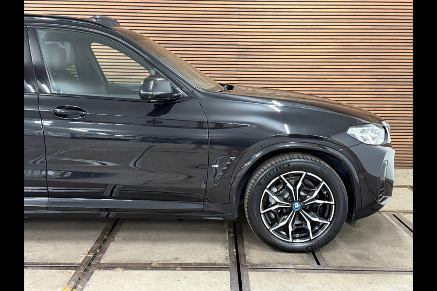 BMW X3 XDrive30e High Executive | M-Sport Shadow Line | LED | Pano | HUD | Sportstoelen