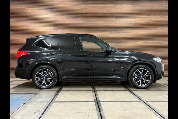 BMW X3 XDrive30e High Executive | M-Sport Shadow Line | LED | Pano | HUD | Sportstoelen