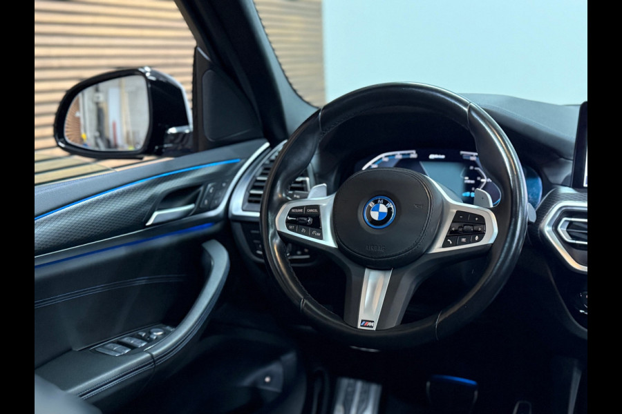 BMW X3 XDrive30e High Executive | M-Sport Shadow Line | LED | Pano | HUD | Sportstoelen