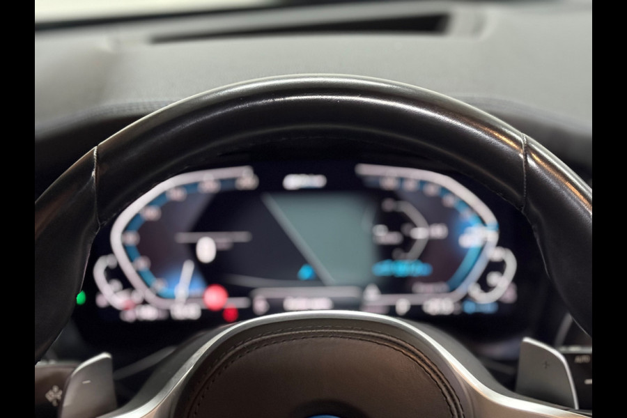 BMW X3 XDrive30e High Executive | M-Sport Shadow Line | LED | Pano | HUD | Sportstoelen