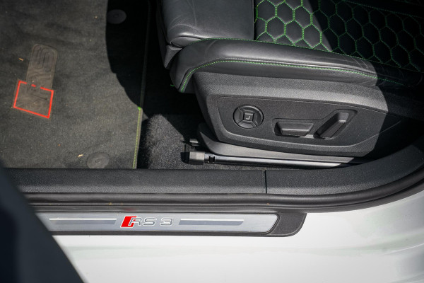 Audi RS3 Limousine 2.5 TFSI RS 3 quattro Panoramadak B&O HUD ACC Hulk Edition