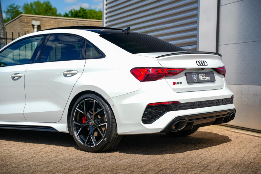 Audi RS3 Limousine 2.5 TFSI RS 3 quattro Panoramadak B&O HUD ACC Hulk Edition