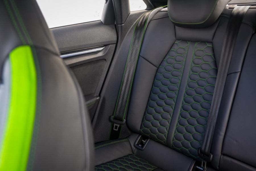 Audi RS3 Limousine 2.5 TFSI RS 3 quattro Panoramadak B&O HUD ACC Hulk Edition