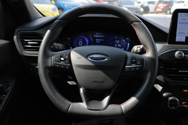 Ford Kuga 2.5 PHEV ST-Line | Trekhaak | Panoramadak | Winter Pack