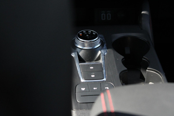 Ford Kuga 2.5 PHEV ST-Line | Trekhaak | Panoramadak | Winter Pack