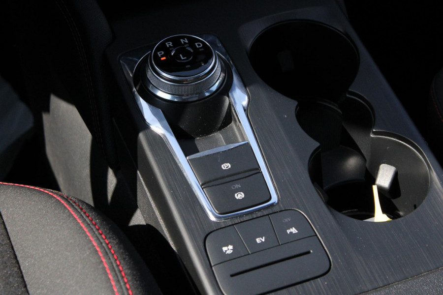 Ford Kuga 2.5 PHEV ST-Line | Trekhaak | Panoramadak | Winter Pack